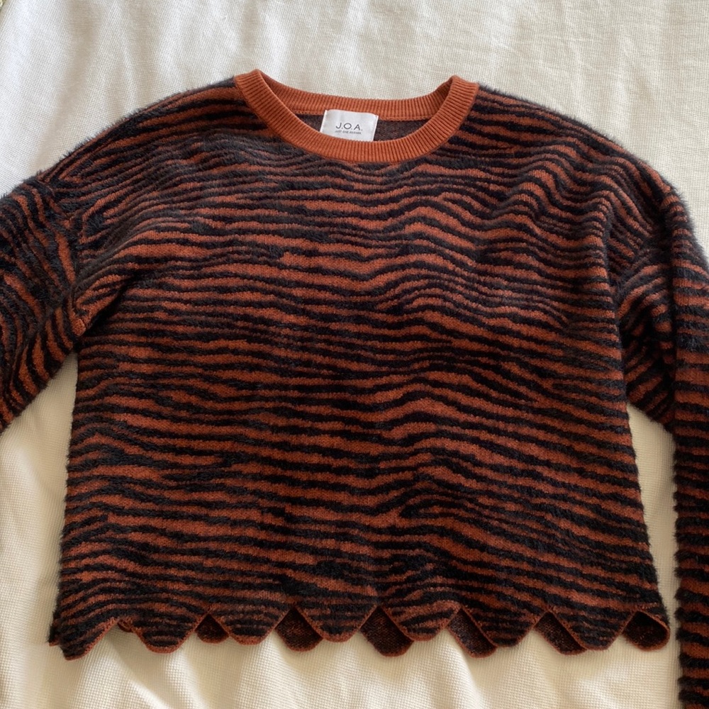 J.O.A. Orange Fuzzy Tiger Print Cropped Pullover Sweater